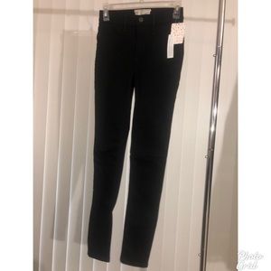 Black Skinny Jean